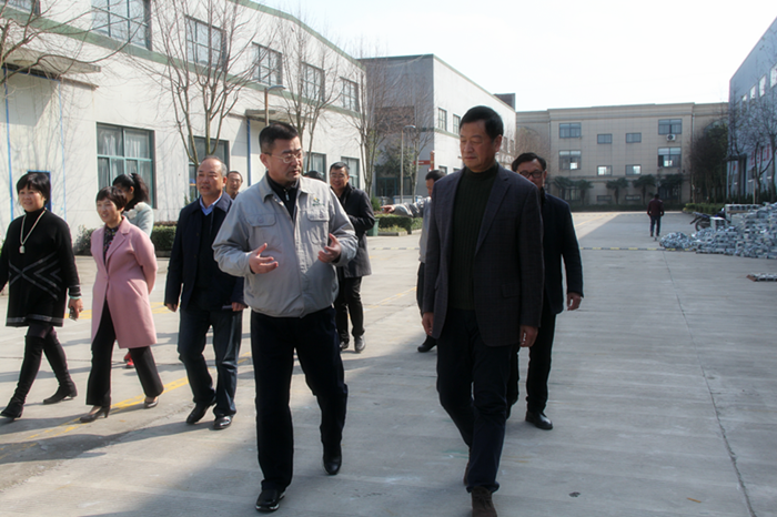 荊州市政協(xié)主席王守衛(wèi)到紫電公司走訪(fǎng)調(diào)研